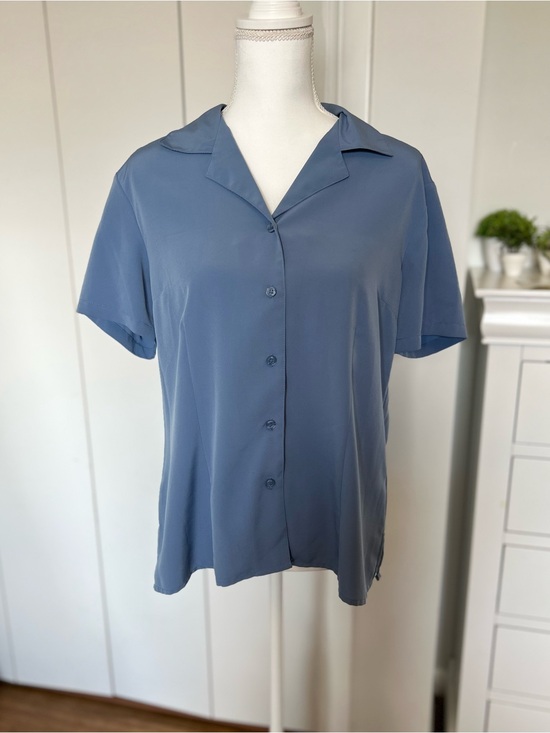 Notations Tops - Notations Slate Blue Short Sleeve Button-Front Blouse